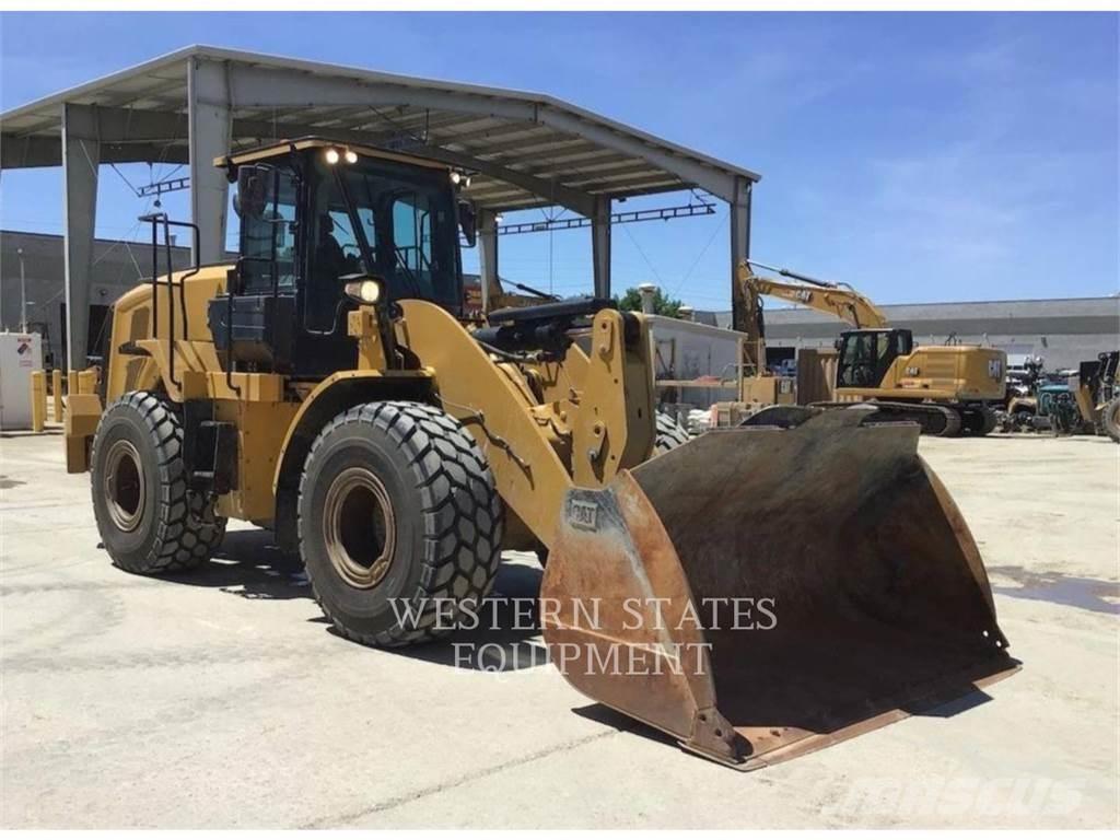 CAT 950M Колесни товарачи