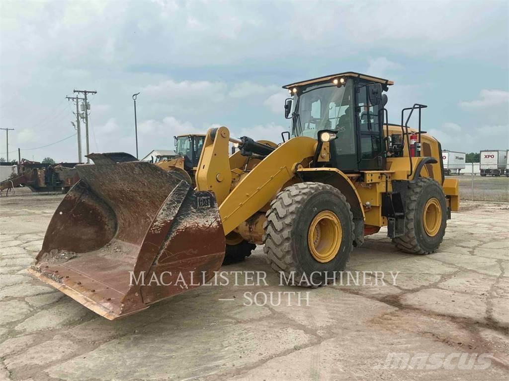 CAT 950M Колесни товарачи