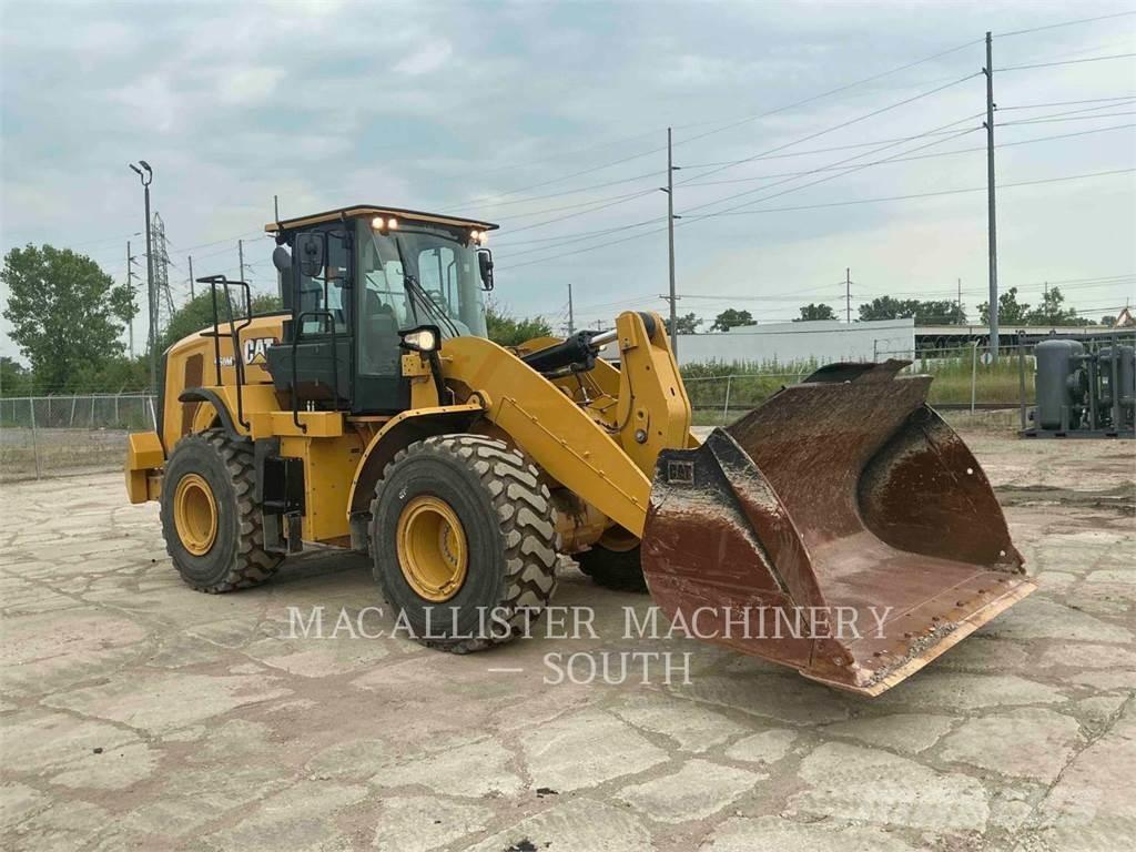 CAT 950M Колесни товарачи