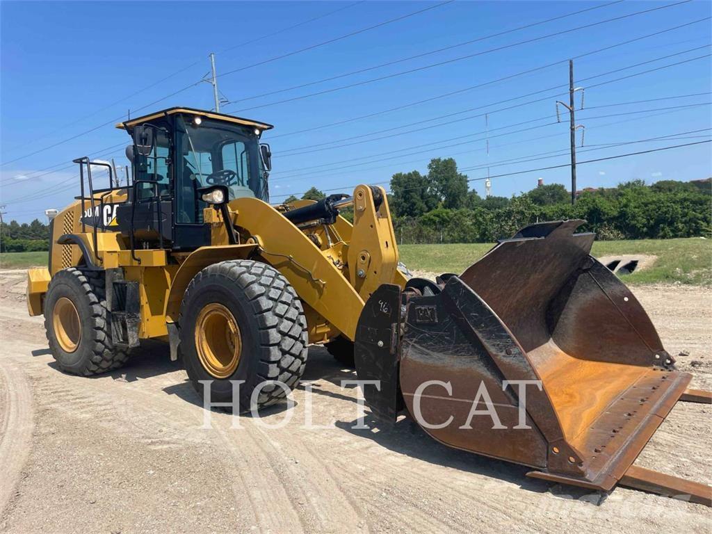 CAT 950M Колесни товарачи