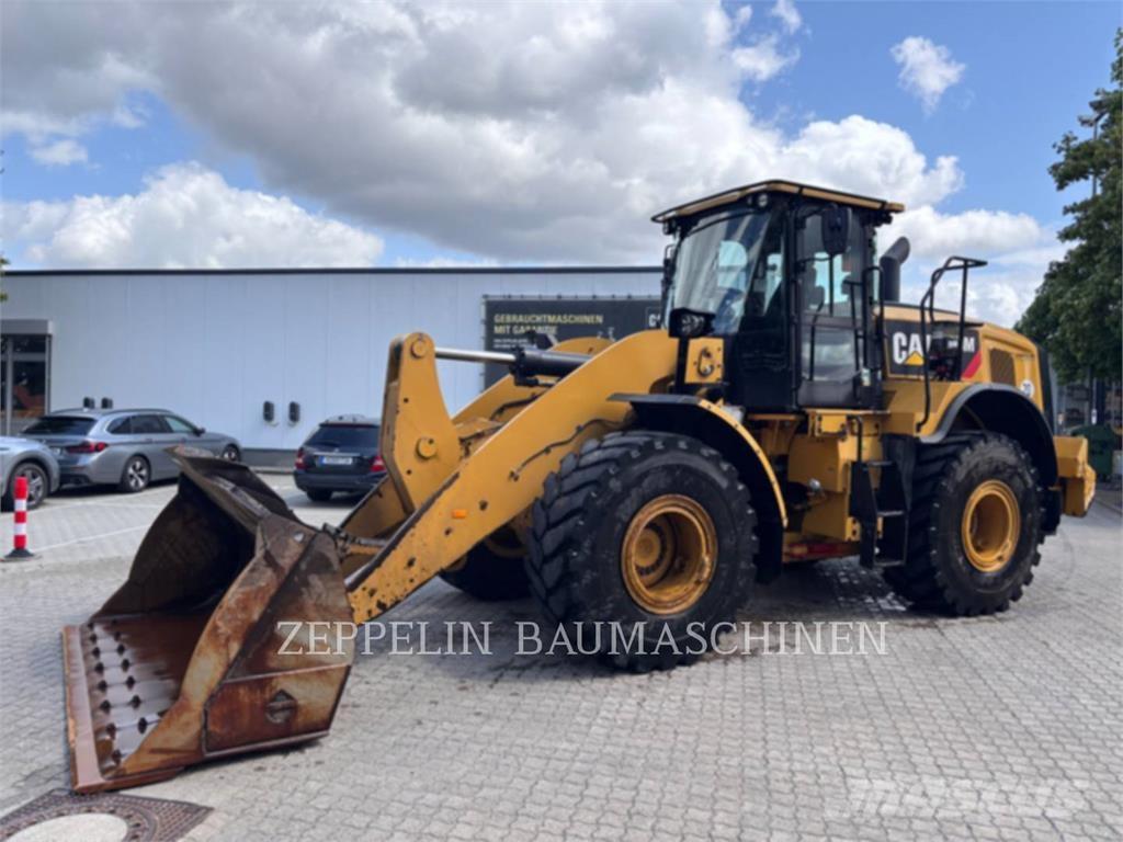 CAT 950M Колесни товарачи