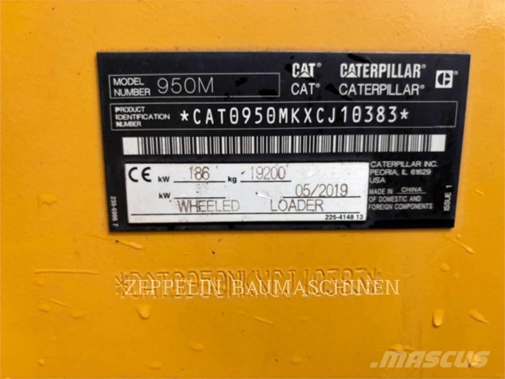 CAT 950M Колесни товарачи