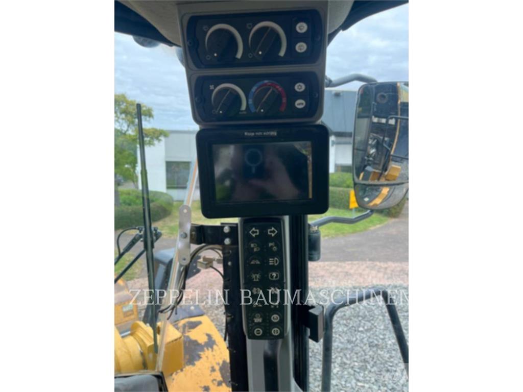 CAT 950M Колесни товарачи