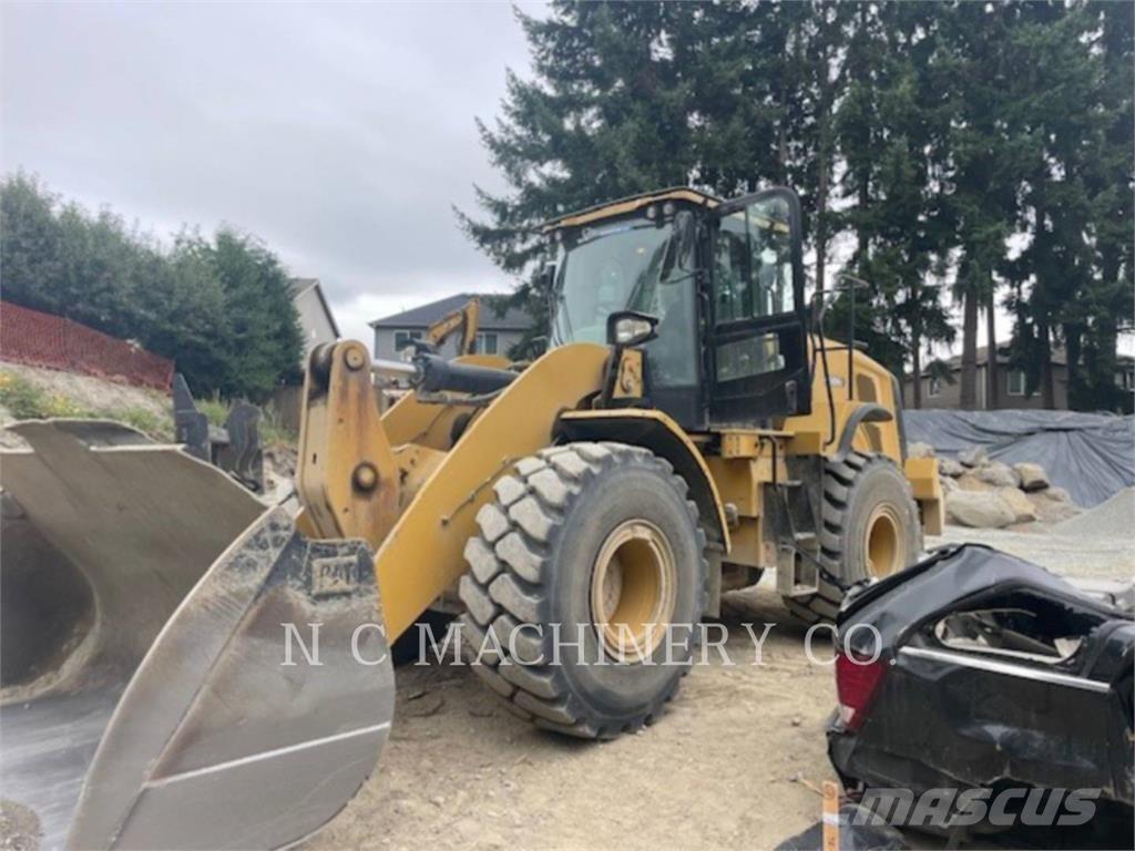 CAT 950M Колесни товарачи
