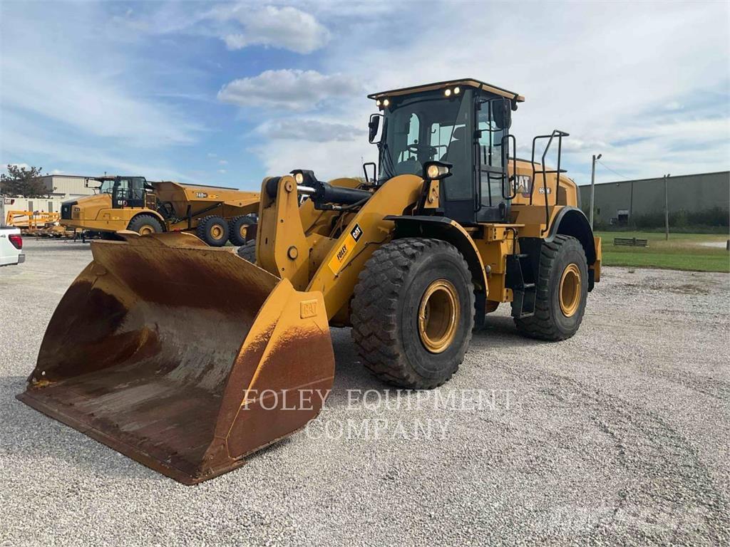 CAT 950M Колесни товарачи