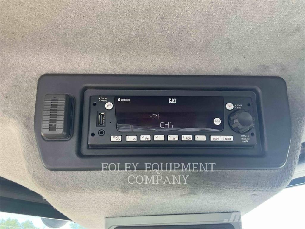 CAT 950M Колесни товарачи