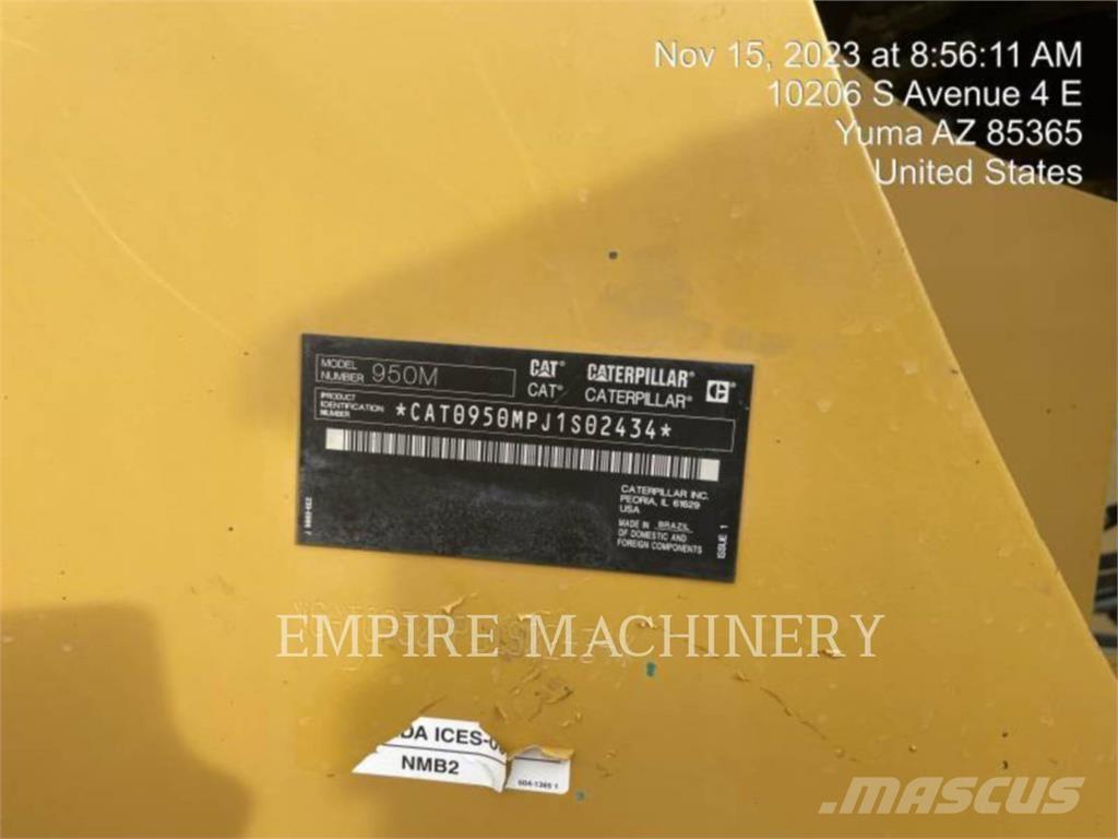 CAT 950M Колесни товарачи