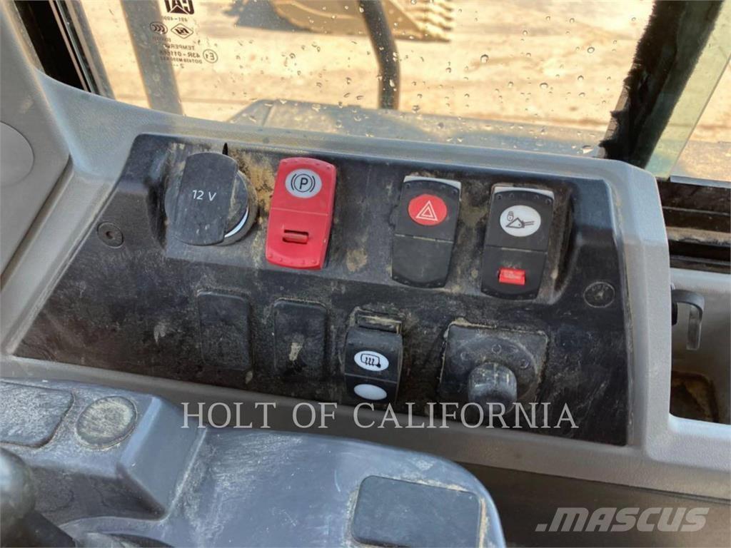 CAT 950M Колесни товарачи