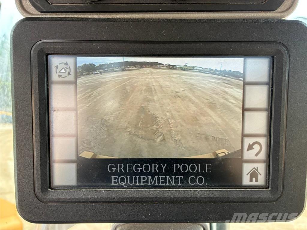 CAT 950M Колесни товарачи