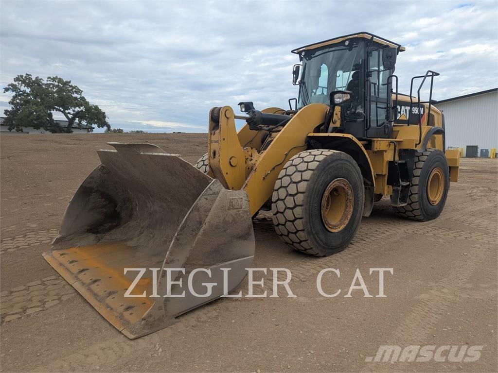 CAT 950M Колесни товарачи