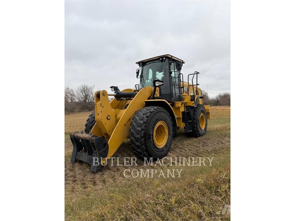 CAT 950M Колесни товарачи