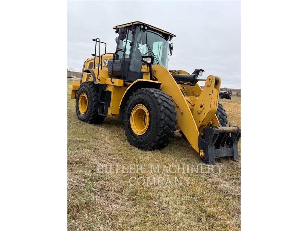 CAT 950M Колесни товарачи