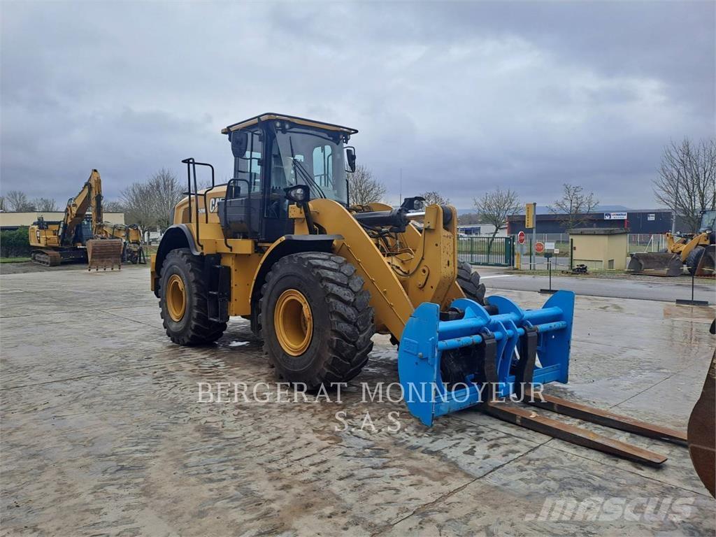 CAT 950M Колесни товарачи