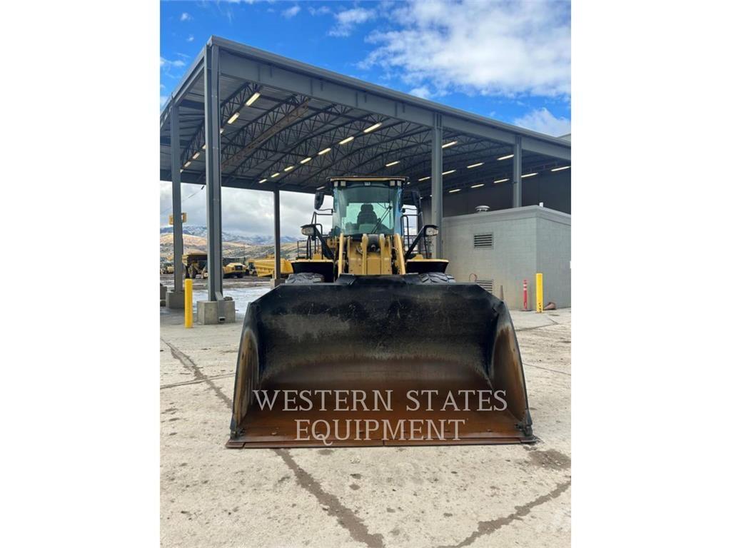 CAT 950M Колесни товарачи