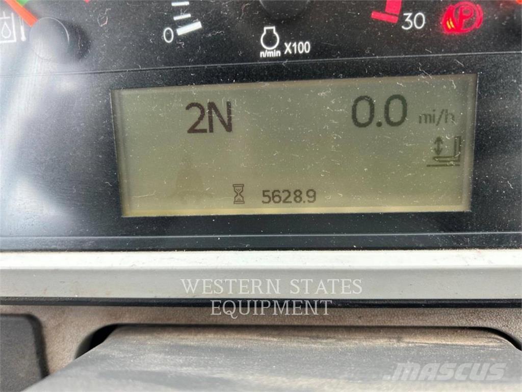 CAT 950M Колесни товарачи