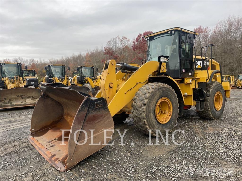 CAT 950M Колесни товарачи