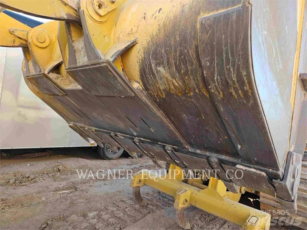 CAT 950M Колесни товарачи