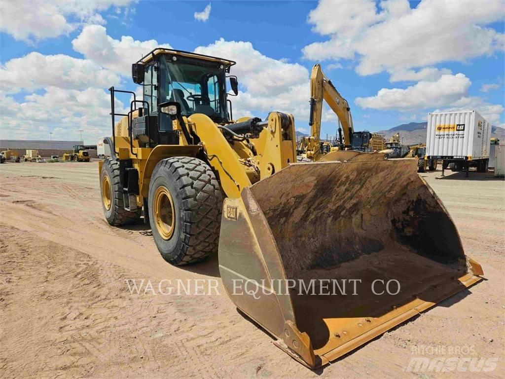 CAT 950M Колесни товарачи