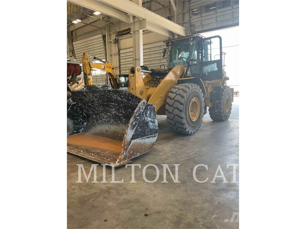 CAT 950M 3V Колесни товарачи