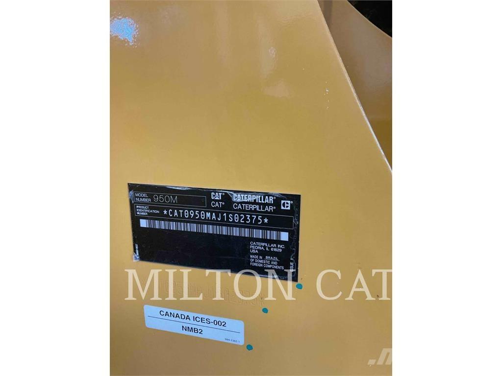 CAT 950M 3V Колесни товарачи