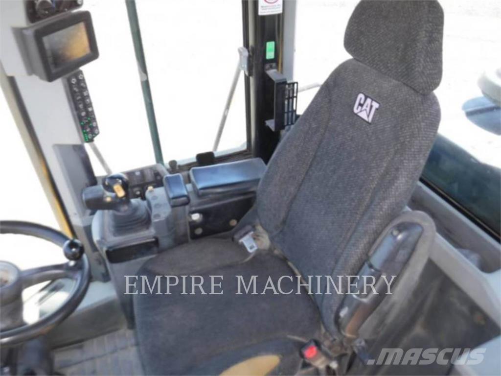 CAT 950M FC Колесни товарачи