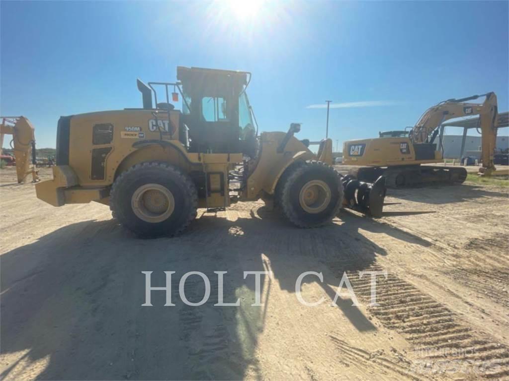 CAT 950M QC Колесни товарачи