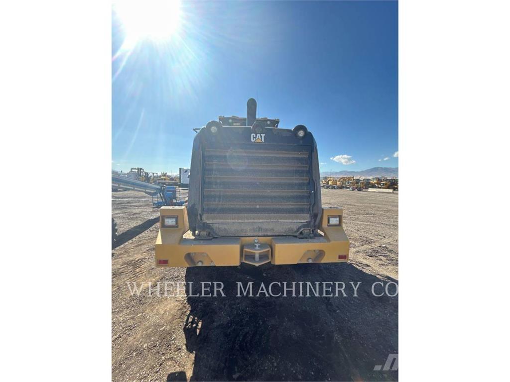 CAT 950M QC Колесни товарачи