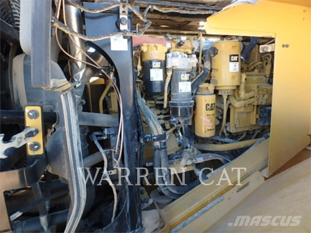 CAT 950M SW Колесни товарачи