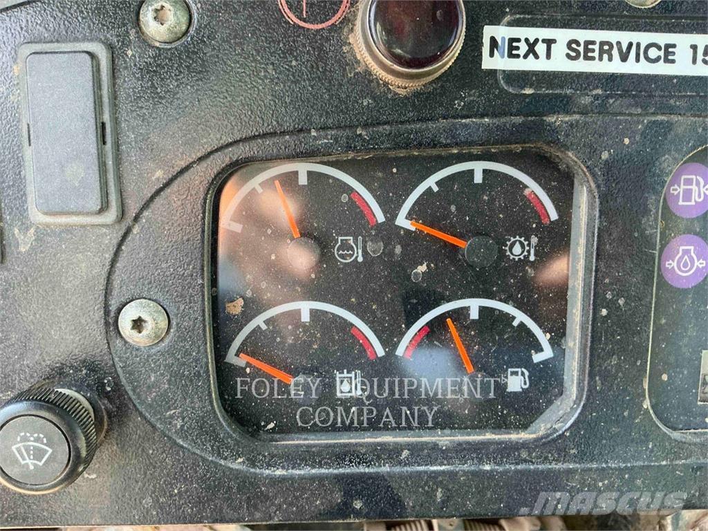 CAT 953C Верижен товарач