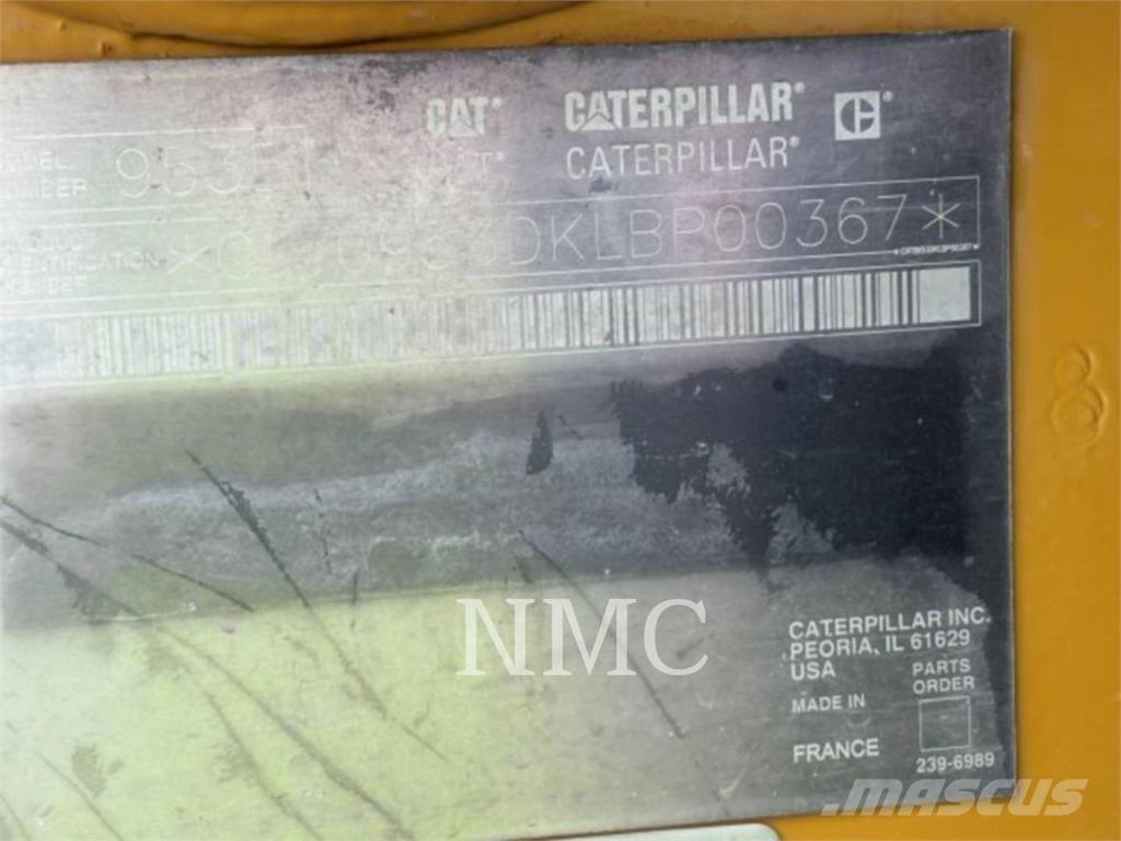 CAT 953D Верижен товарач