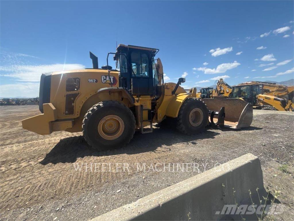 CAT 962 QC Колесни товарачи