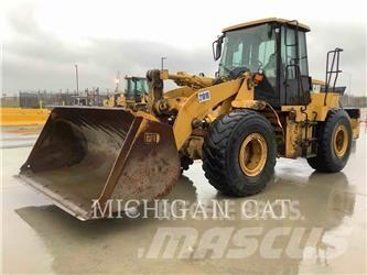 CAT 962G Колесни товарачи
