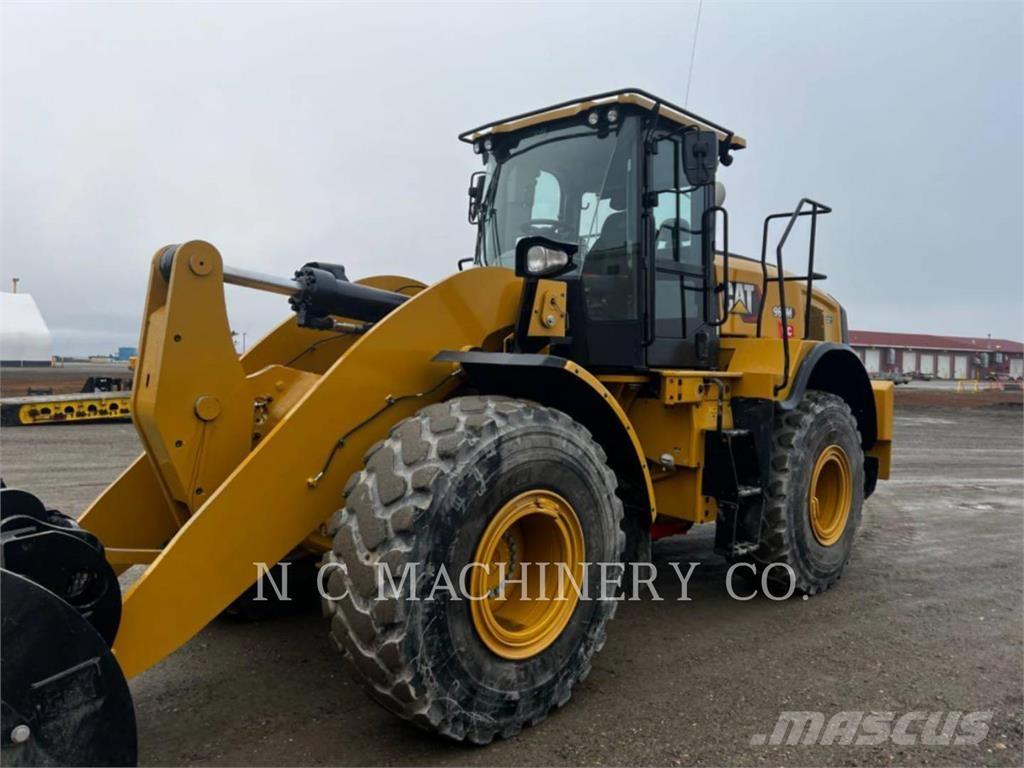 CAT 962M Колесни товарачи