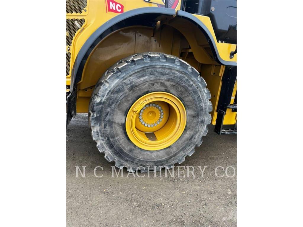 CAT 962M Колесни товарачи