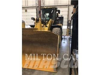 CAT 962M Колесни товарачи