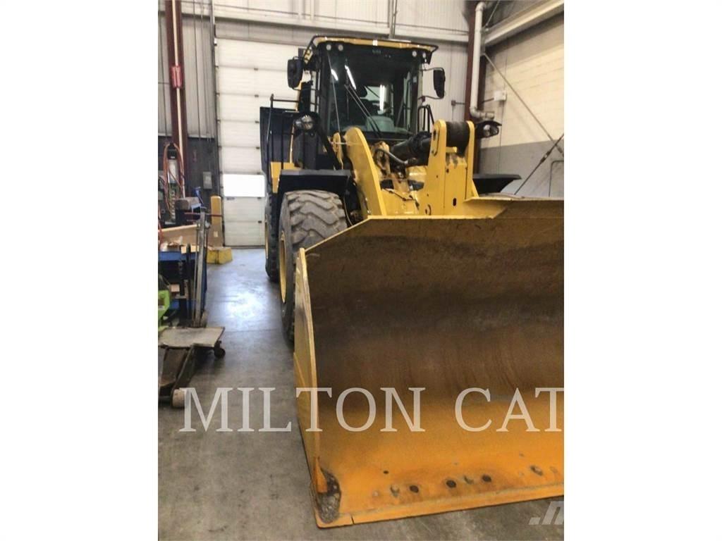 CAT 962M Колесни товарачи