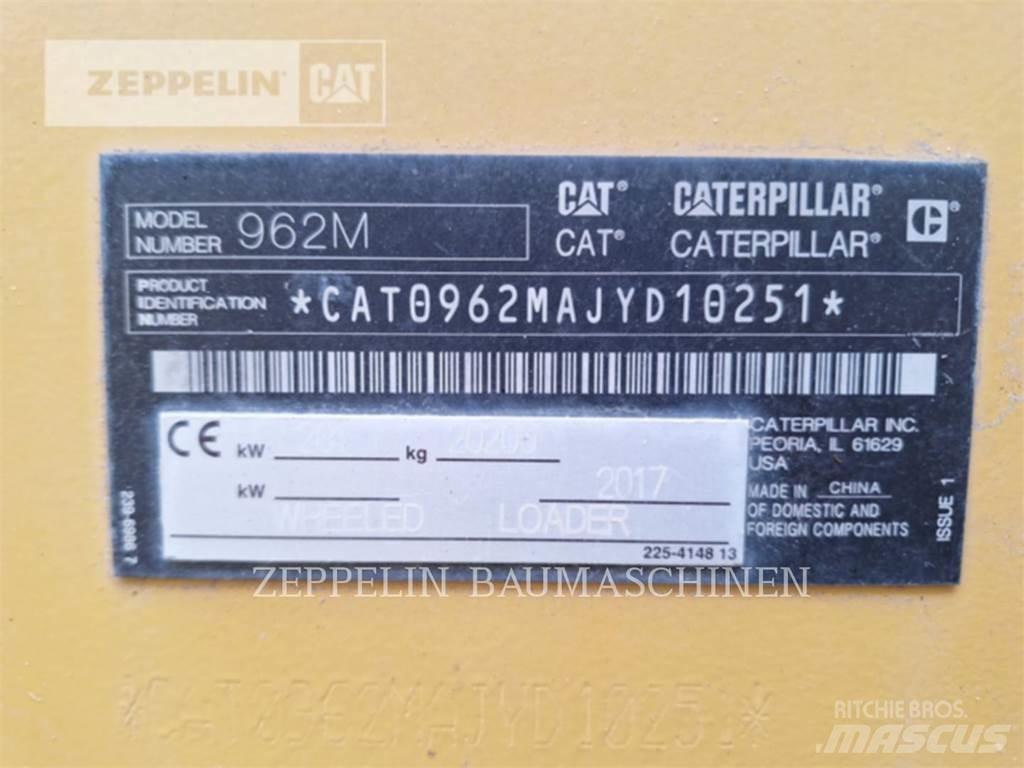 CAT 962M Колесни товарачи