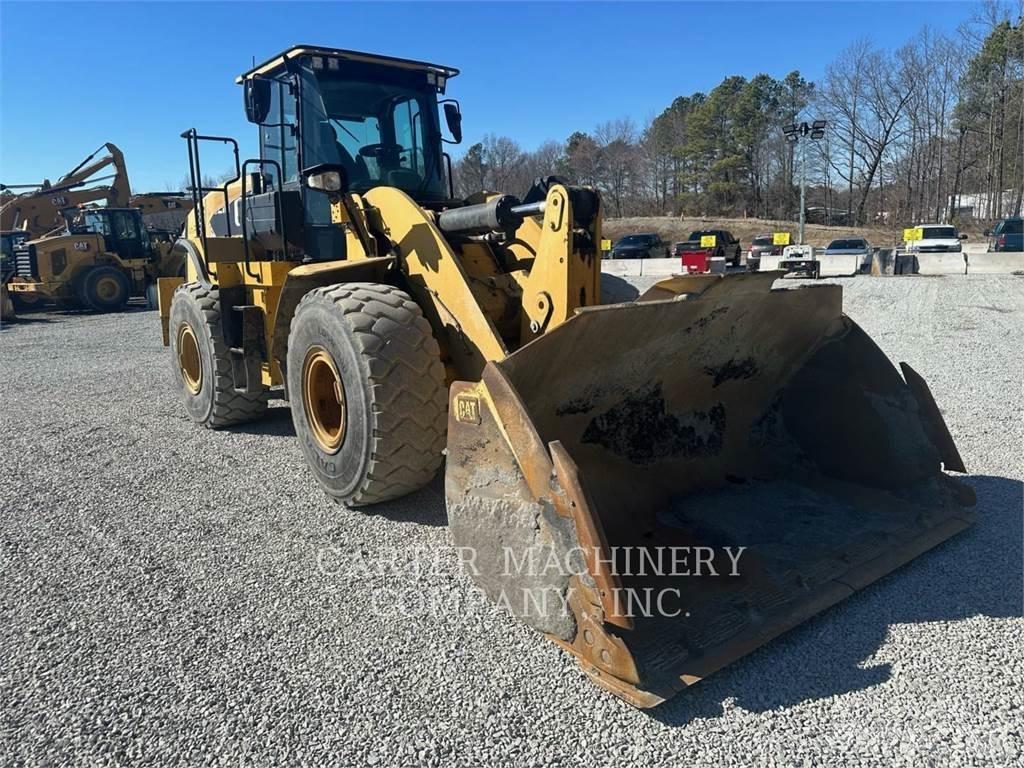CAT 962M Колесни товарачи