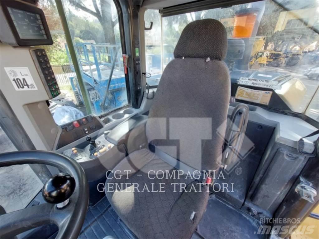 CAT 962M Колесни товарачи