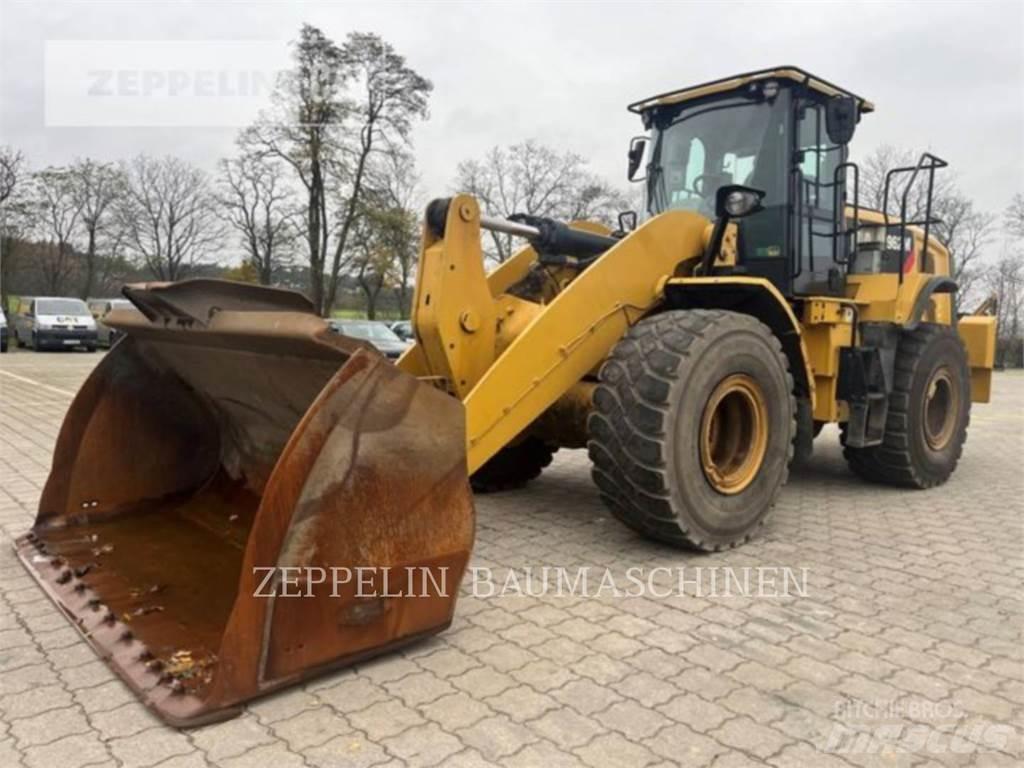 CAT 962M Колесни товарачи
