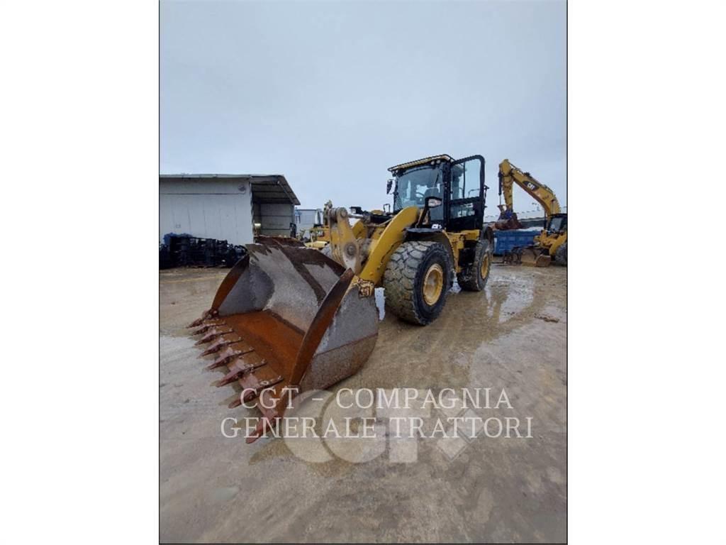 CAT 962M Колесни товарачи