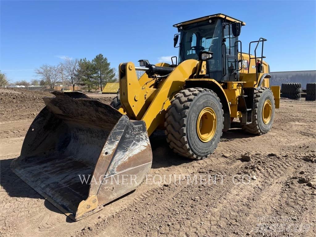 CAT 962M Колесни товарачи