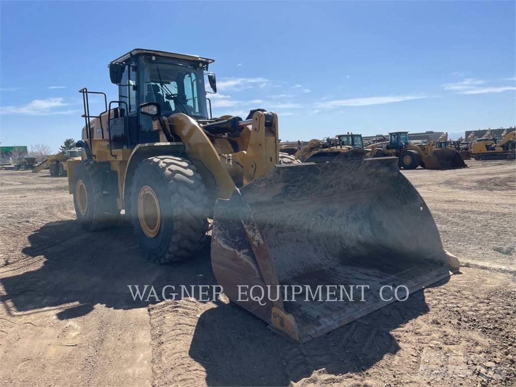 CAT 962M Колесни товарачи