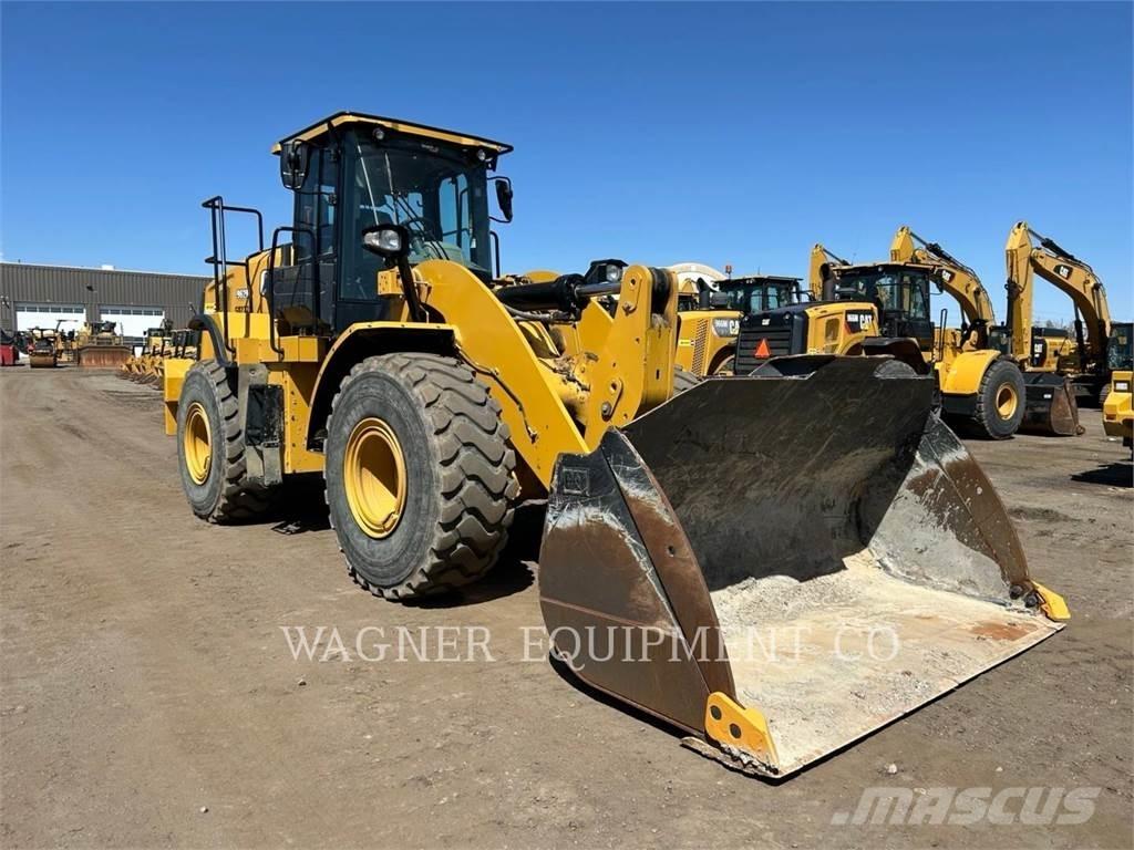 CAT 962M Колесни товарачи