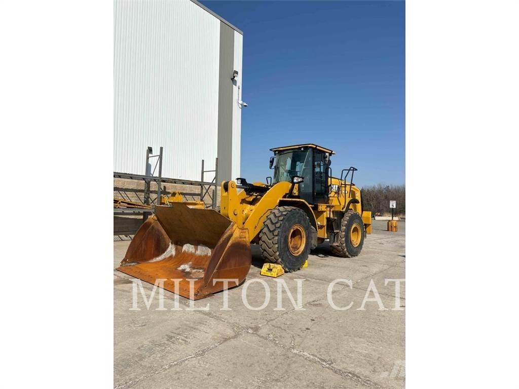 CAT 962M Колесни товарачи