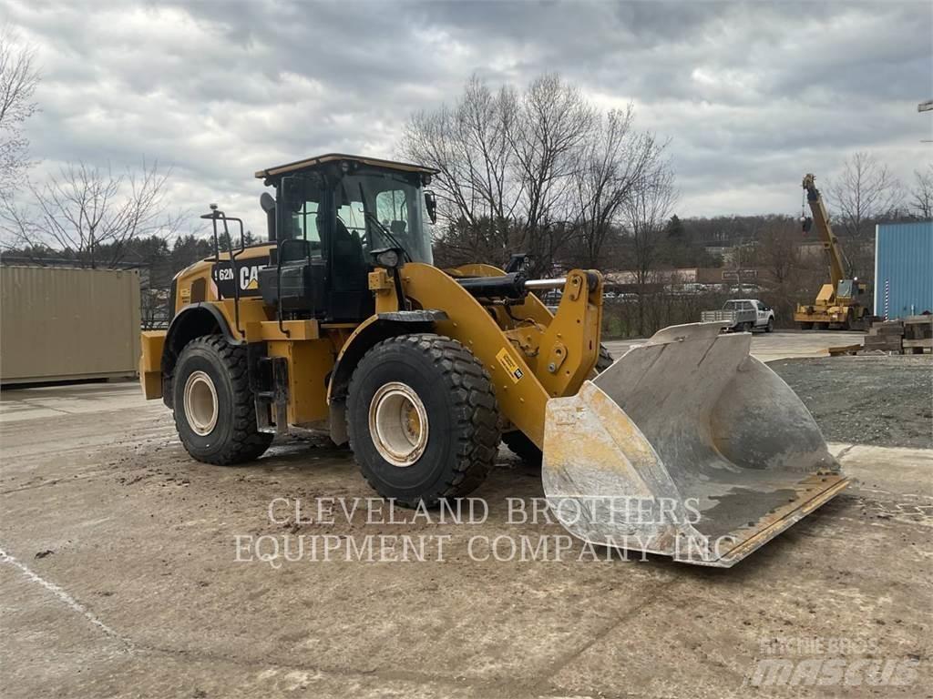 CAT 962M Колесни товарачи