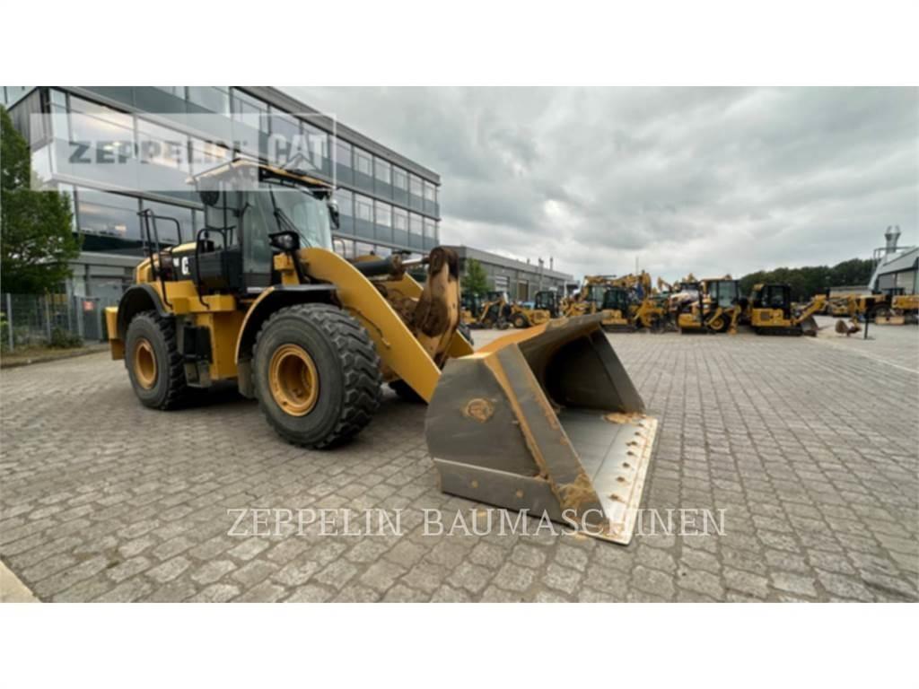 CAT 962M Колесни товарачи