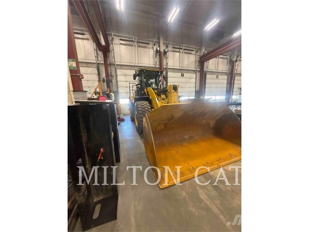 CAT 962M Колесни товарачи