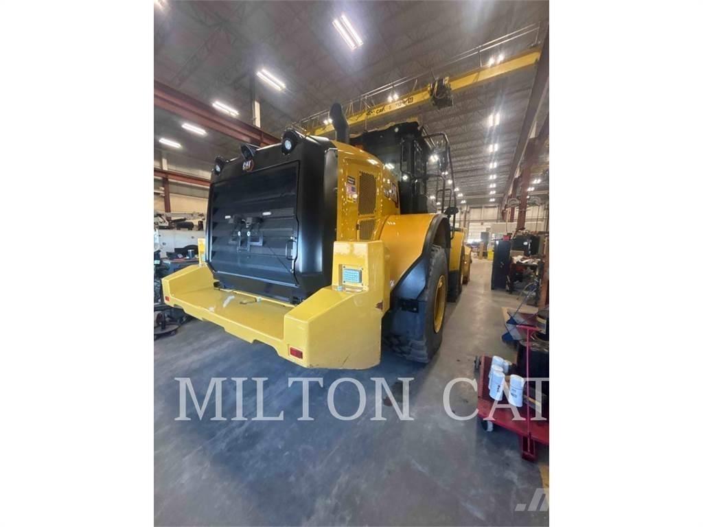 CAT 962M Колесни товарачи