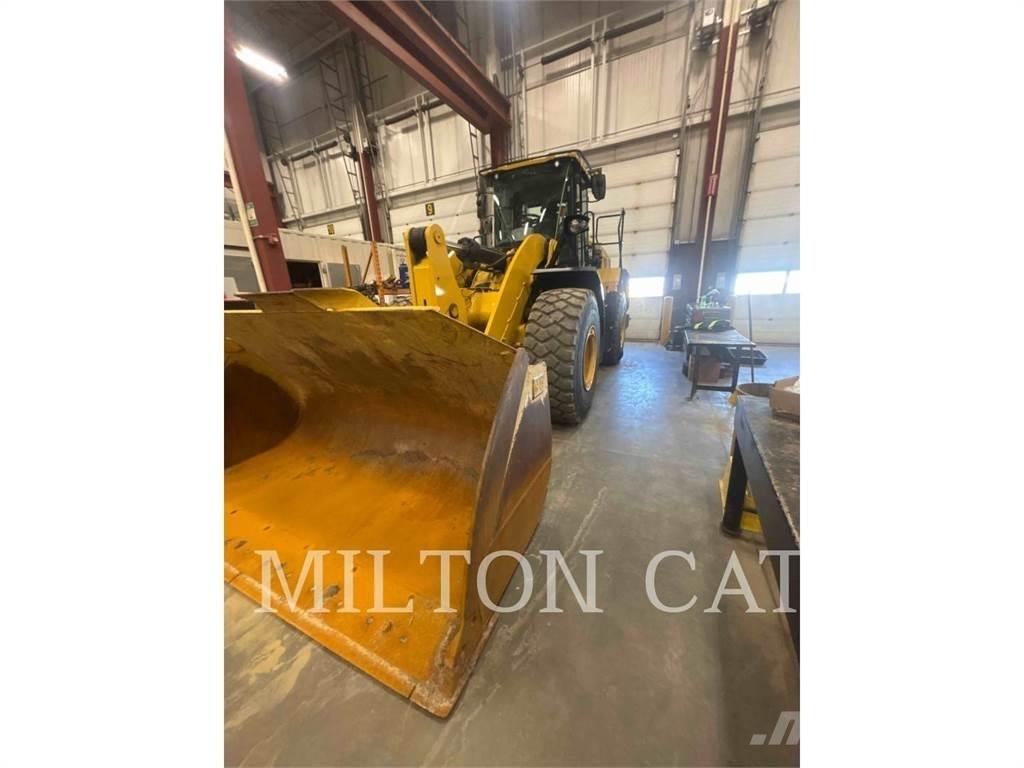 CAT 962M Колесни товарачи